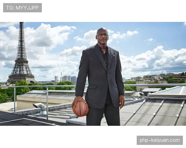 乔丹退役后居然成了几千万豪宅的隐形主人，篮球之外的生活也太奢了吧