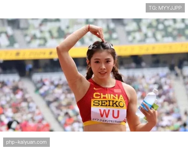 吴艳妮赛前涂睫毛膏上场，这姐是来比赛还是走红毯啊？